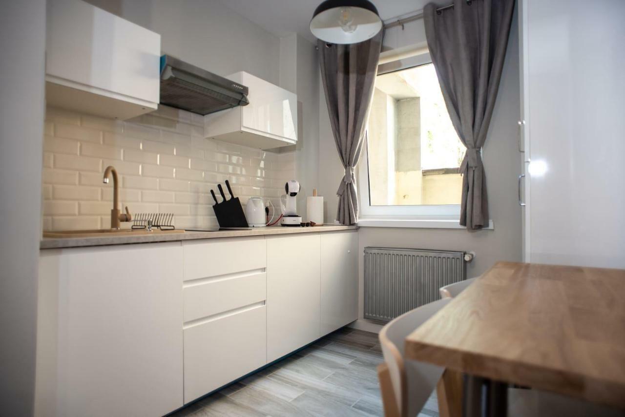 Apartament Antresola Drzewna Apartment เจโลนากูรา ภายนอก รูปภาพ